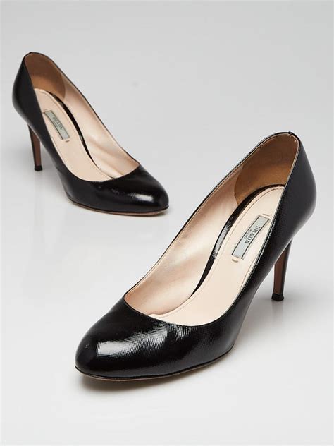 Women's Saffiano patent leather pumps with back strap 